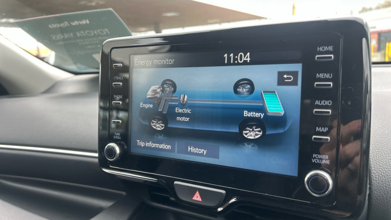 Toyota Yaris 1.5 Hybrid Design 5dr CVT Hybrid Hatchback